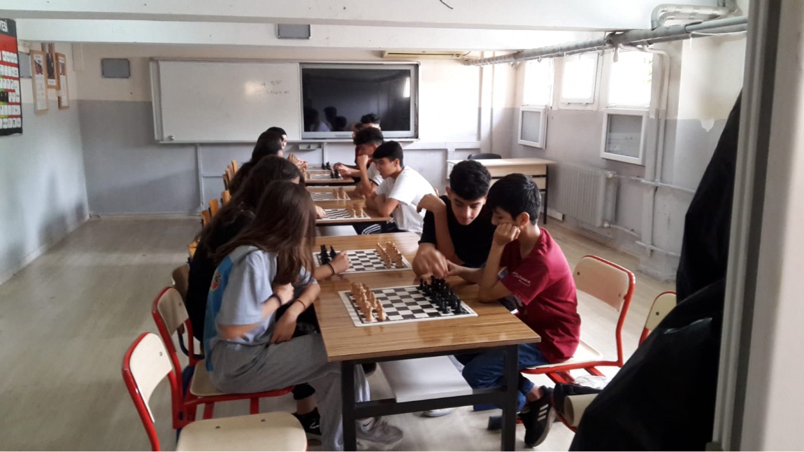 Şehit Fatih Yeniay Anadolu Lisesi