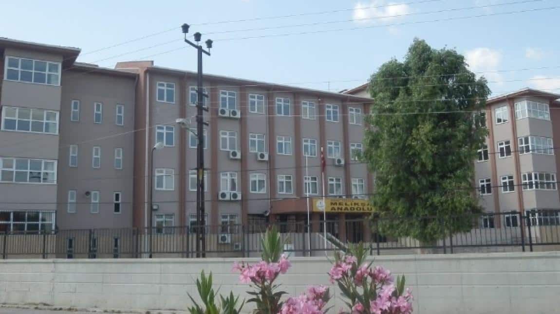 Melikşah Anadolu Lisesi - Ana Fotoğraf