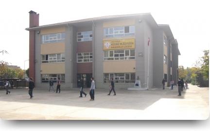 Hüsnü M.Özyeğin Anadolu Lisesi
