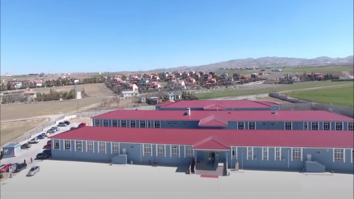 Gölbaşı Anadolu Lisesi
