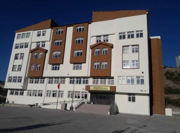 Bizim Anadolu Vakfı Gürcan Kız Anadolu İmam Hatip Lisesi