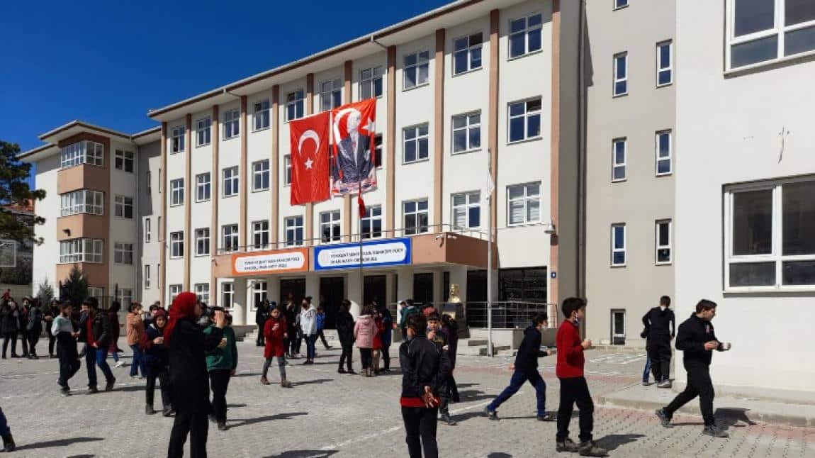 Yenikent Şehit Yasin Bahadır Yüce Anadolu İmam Hatip Lisesi