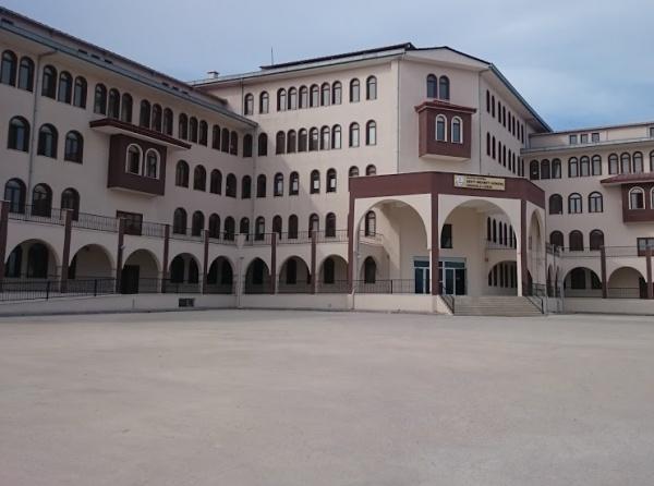 Şehit Mehmet Günenç Anadolu Lisesi