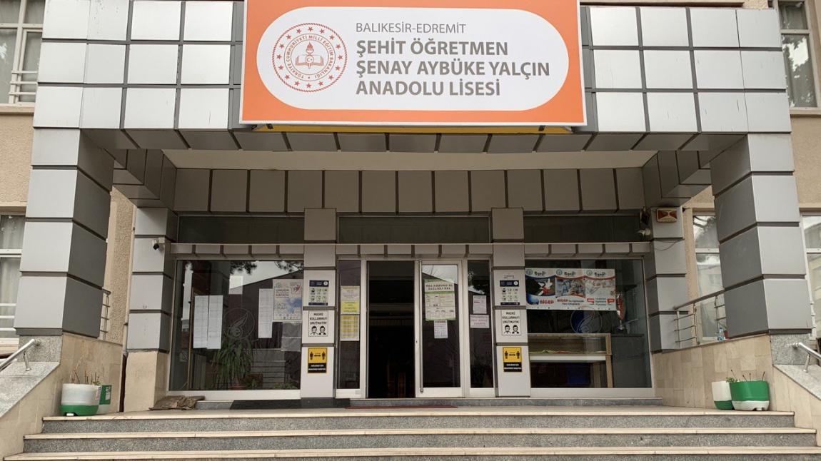 Şehit Öğretmen Şenay Aybüke Yalçın Anadolu Lisesi