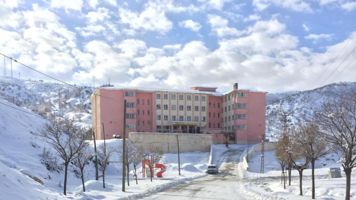 Hizan Said Nursi Anadolu İmam Hatip Lisesi (Erkek)