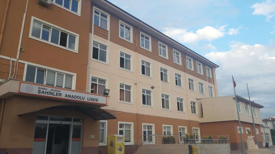Şahinler Anadolu Lisesi