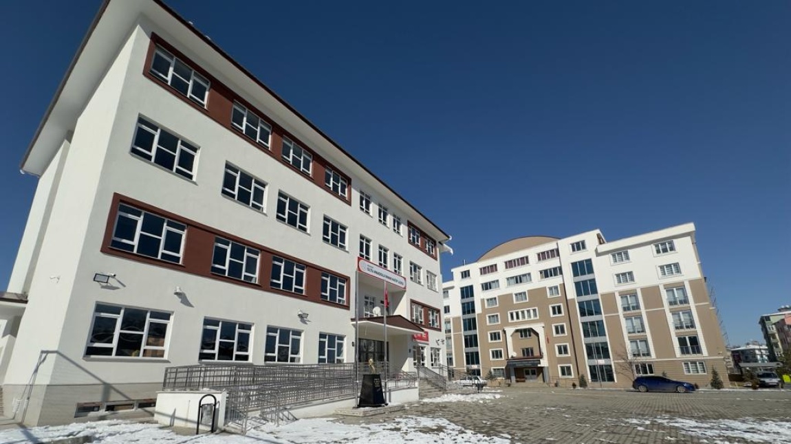 Oltu Anadolu İmam Hatip Lisesi (Erkek)