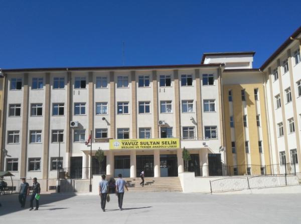 Üçoklar Mesleki Ve Teknik Anadolu Lisesi - Ana Fotoğraf