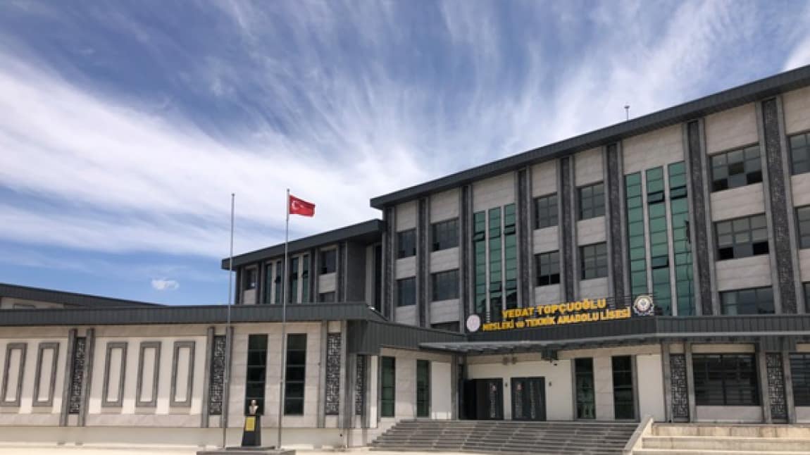Vedat Topçuoğlu Mesleki Ve Teknik Anadolu Lisesi
