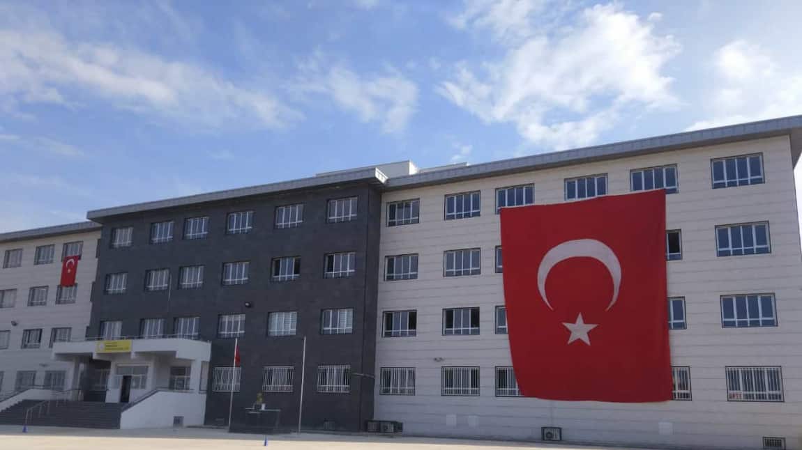 Sarısalkım Beyza Ömer Gözeri Çok Programlı Anadolu Lisesi
