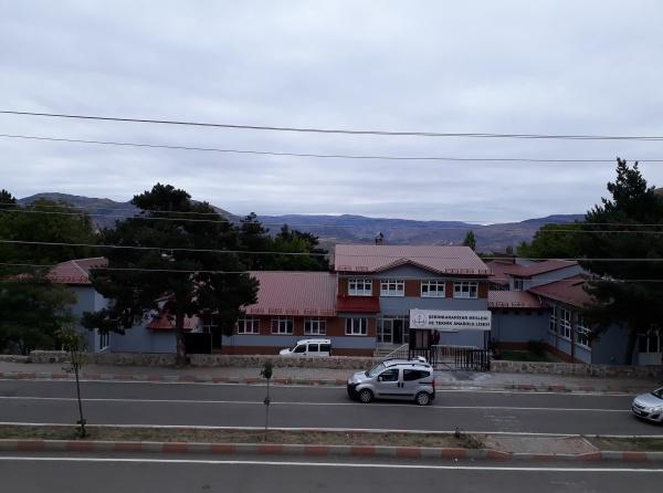 Şebinkarahisar Şehit Ufuk Aktağ Mesleki Ve Teknik Anadolu Lisesi