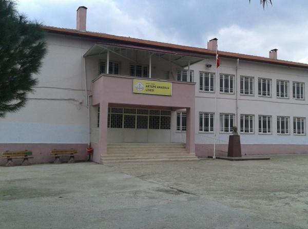 Şehit Halit Halal Anadolu Lisesi