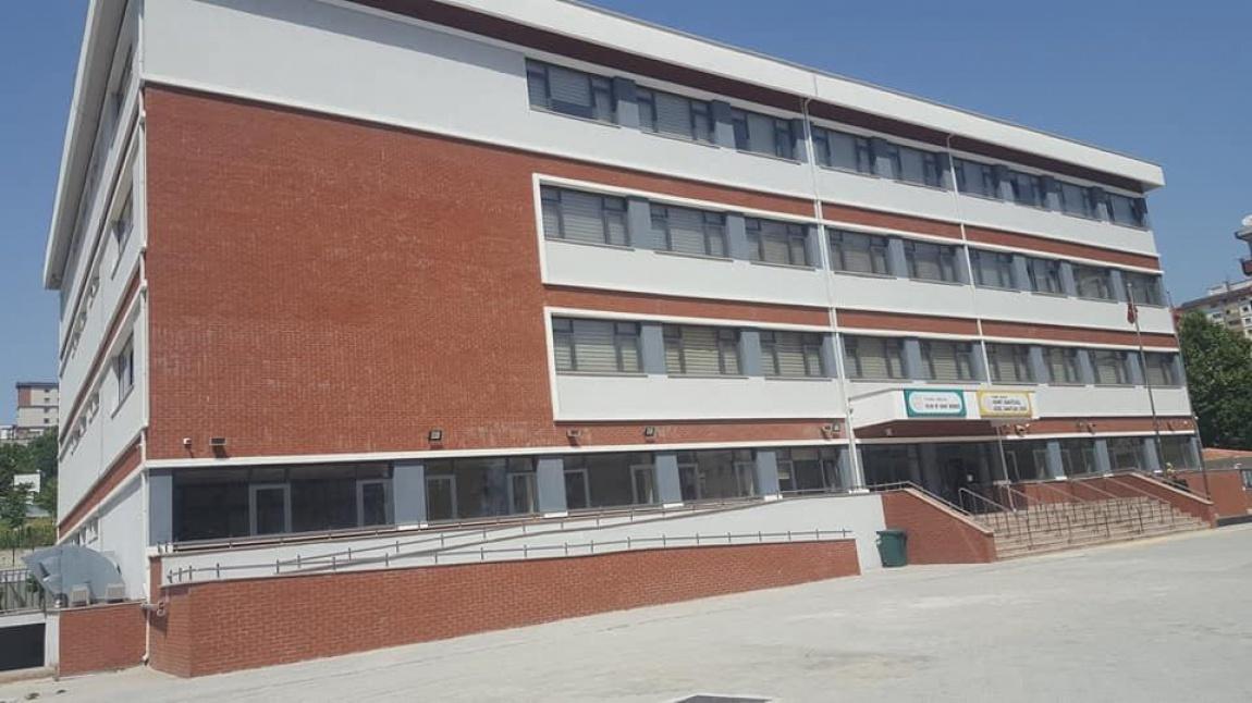 Bağcılar Hikmet Barutçugil Güzel Sanatlar Lisesi