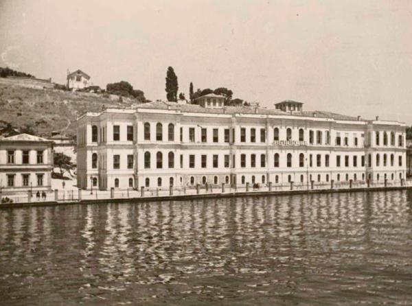 Kabataş Erkek Lisesi