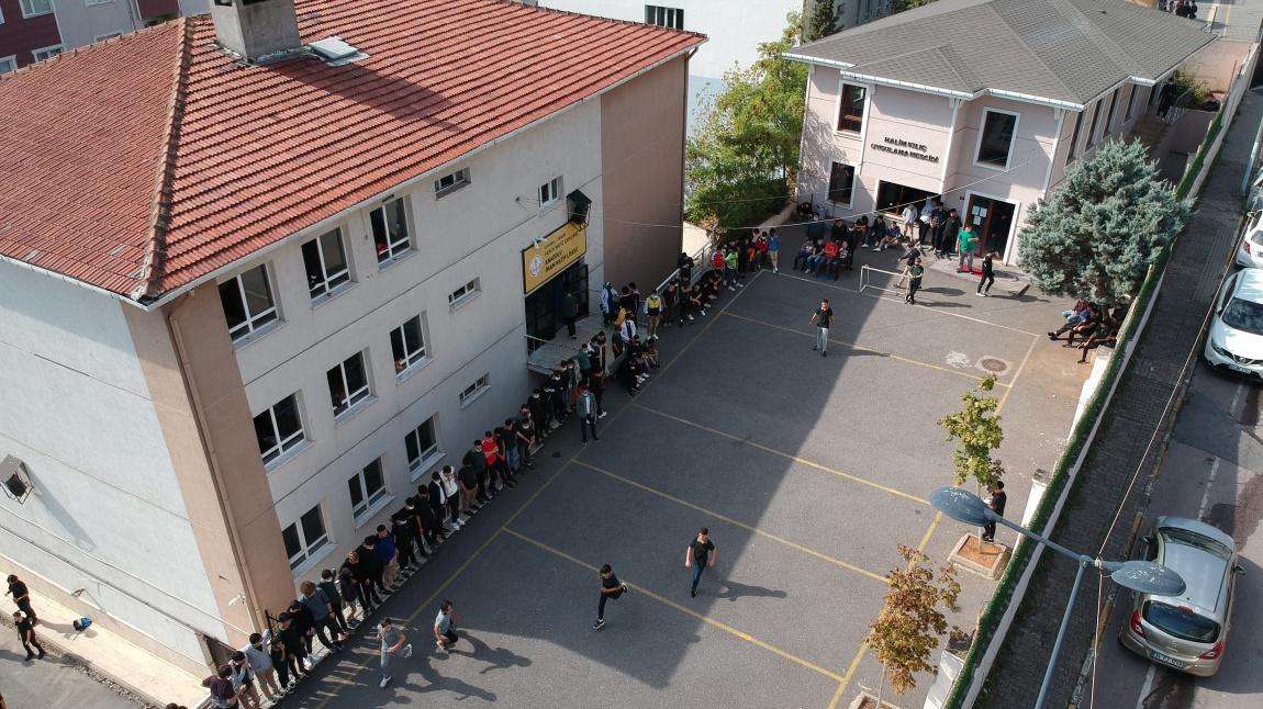 Faruk Nafiz Çamlıbel Anadolu İmam Hatip Lisesi (Erkek)