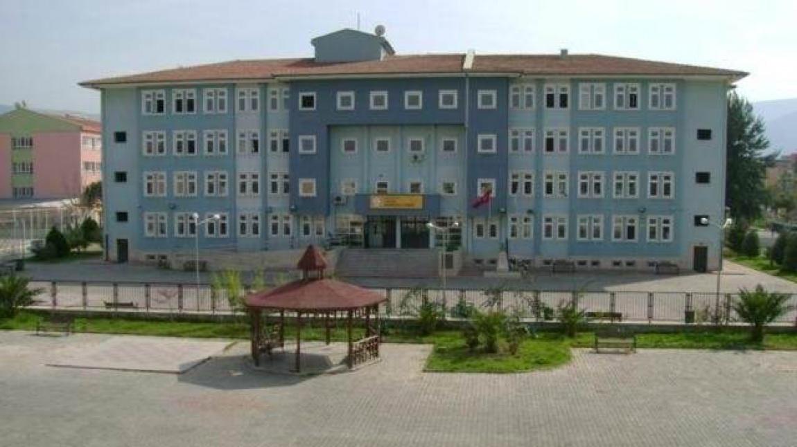 Borsa İstanbul Şehit Ömer Halisdemir Anadolu Lisesi