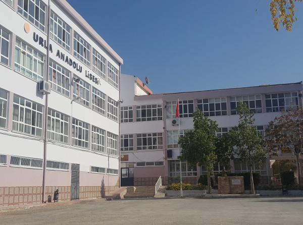 Urla Anadolu Lisesi