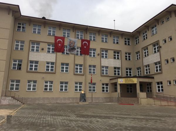 Ağlı Kazım Erdem Çok Programlı Anadolu Lisesi
