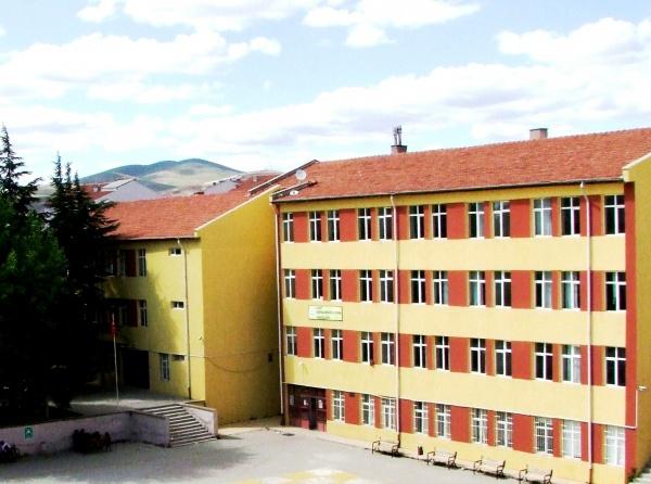 Aşıkpaşa Mesleki Ve Teknik Anadolu Lisesi
