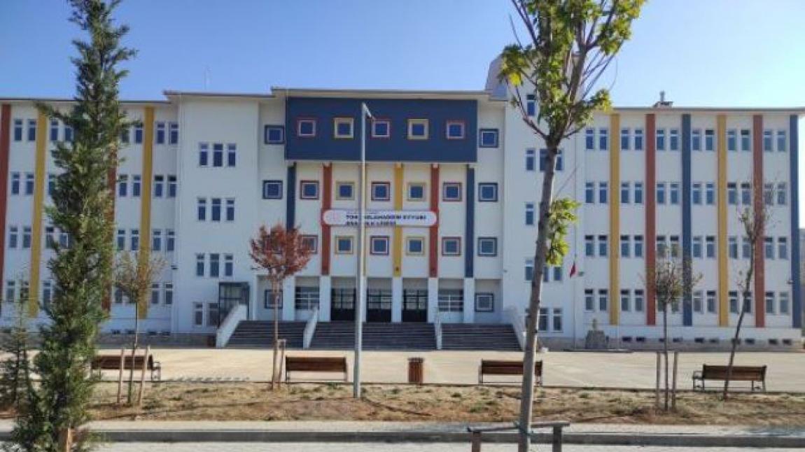 Toki Selahaddin Eyyubi Anadolu Lisesi