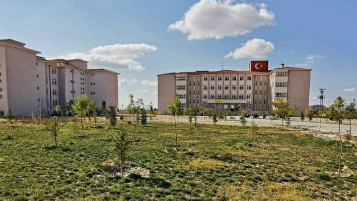 Günyüzü Anadolu Lisesi