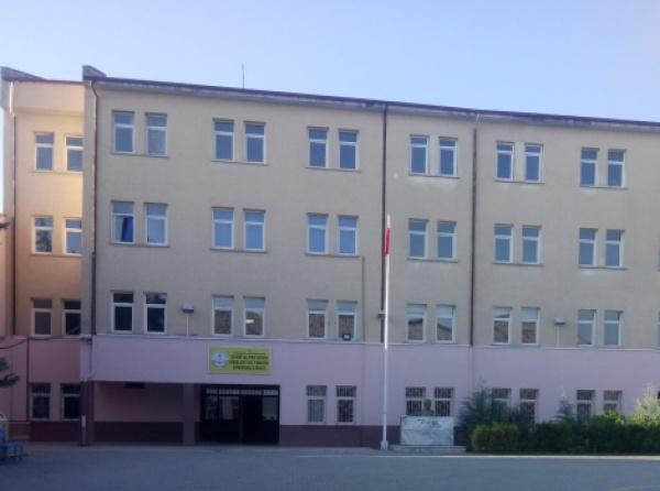 Şehit Alper Güde Mesleki Ve Teknik Anadolu Lisesi