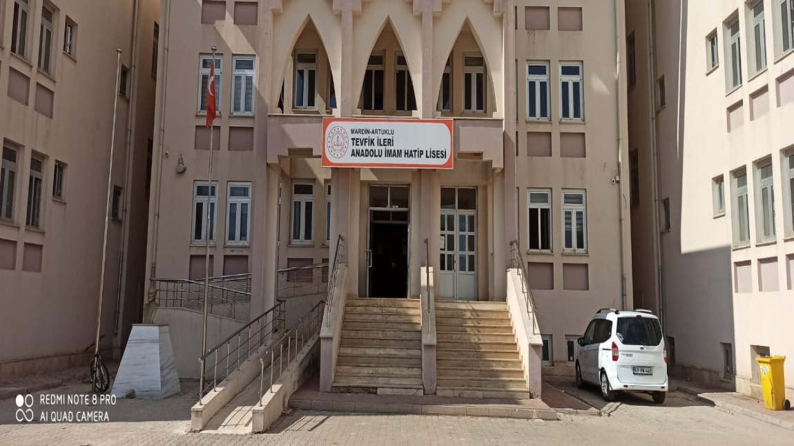 Tevfik İleri Anadolu İmam Hatip Lisesi - Ana Fotoğraf