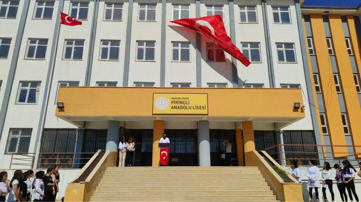 Derik Pirinçli Anadolu Lisesi - Ana Fotoğraf
