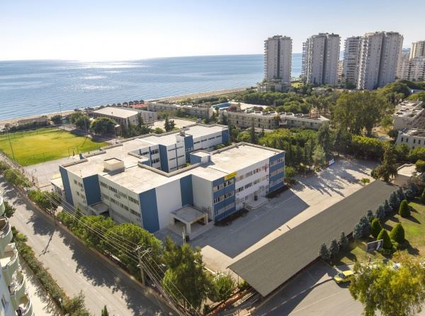 İçel Anadolu Lisesi