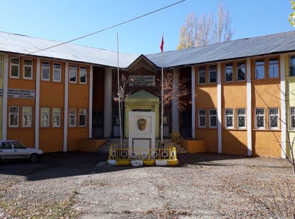 Feyzi Akkaya Mesleki Ve Teknik Anadolu Lisesi