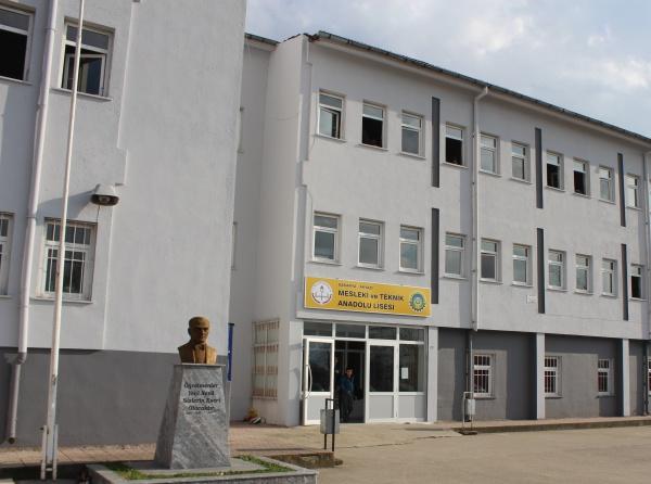 Akyazı Mesleki Ve Teknik Anadolu Lisesi