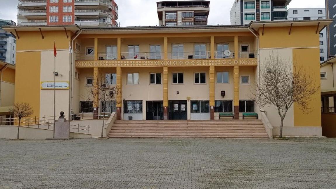 Evliya Çelebi Mesleki Ve Teknik Anadolu Lisesi