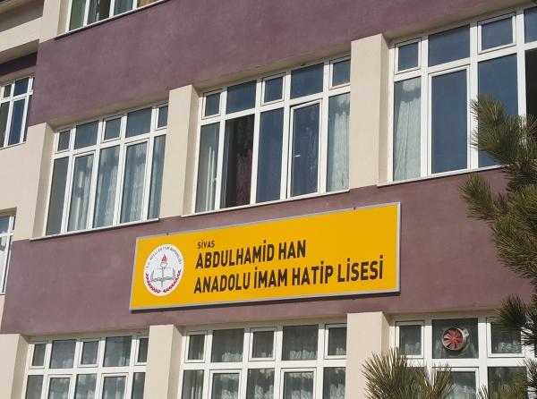 Abdulhamid Han Anadolu İmam Hatip Lisesi (Erkek)