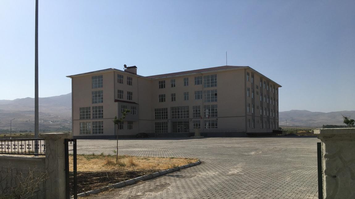 Muradiye Anadolu Lisesi