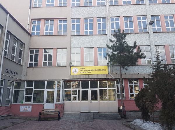 Şehit Fuat Bahadır Buharalıoğlu Anadolu Lisesi