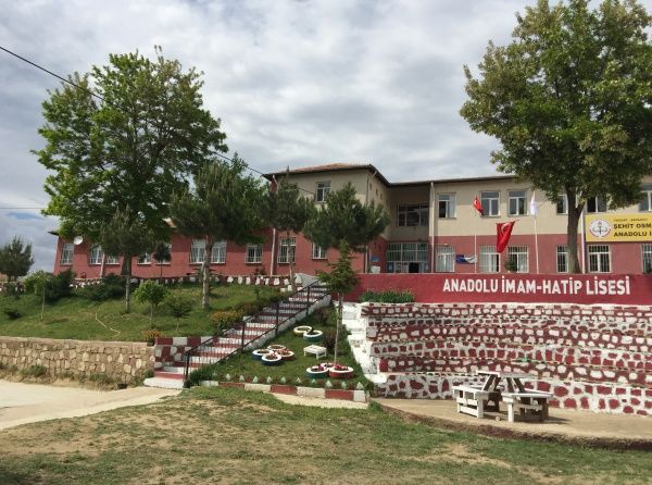 Şehit Osman Belkaya Anadolu İmam Hatip Lisesi - Ana Fotoğraf
